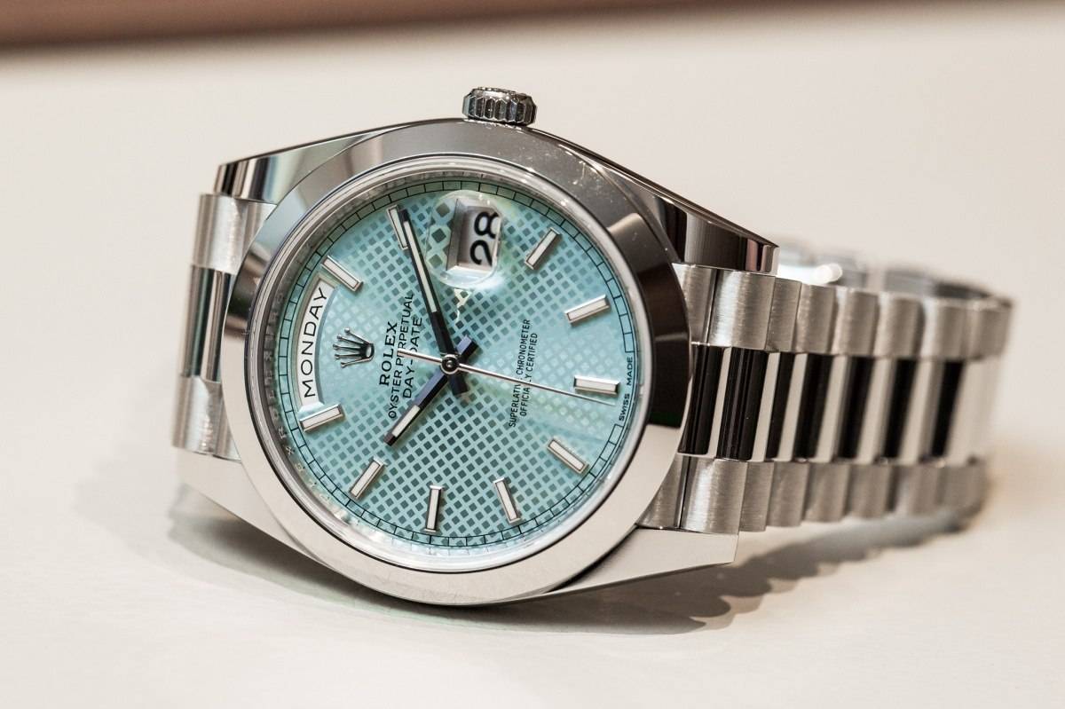 Rolex-Oyster-Perpetual-Day-Date-40-2015-watch
