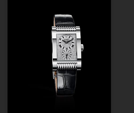 The black alligator leather straps copy watches have silvery dials.
