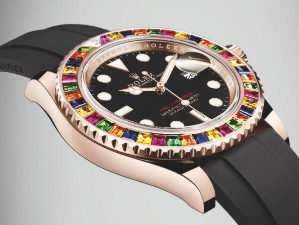 The colorful gemstones paved on the bezel make the timepiece more eye-catching.