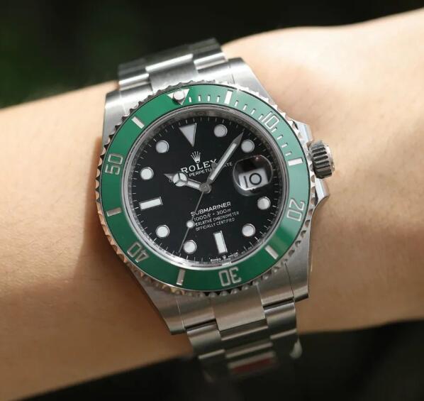 The Rolex Submariner fake watches are with high cost performance.