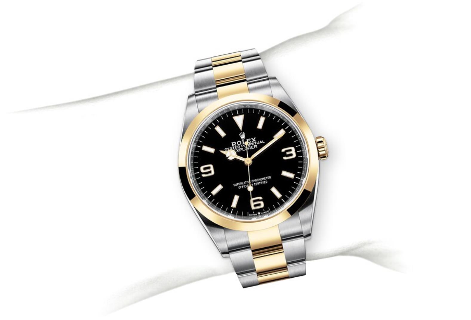 The 36mm fake watch is designed for women.